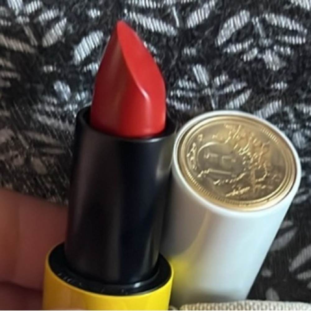 Rouge Hermès - shiny lipstick in 72 rouge bruni